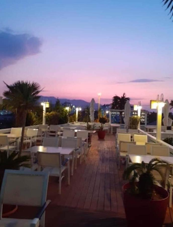 La Luna Hotel Ксамил Экстерьер фото